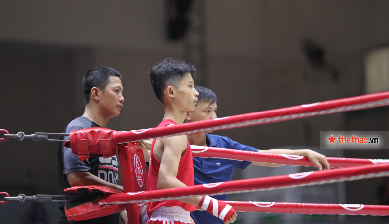 Giải vô địch Boxing trẻ toàn quốc 2022 có trận thắng knock out đầu tiên - Ảnh 2