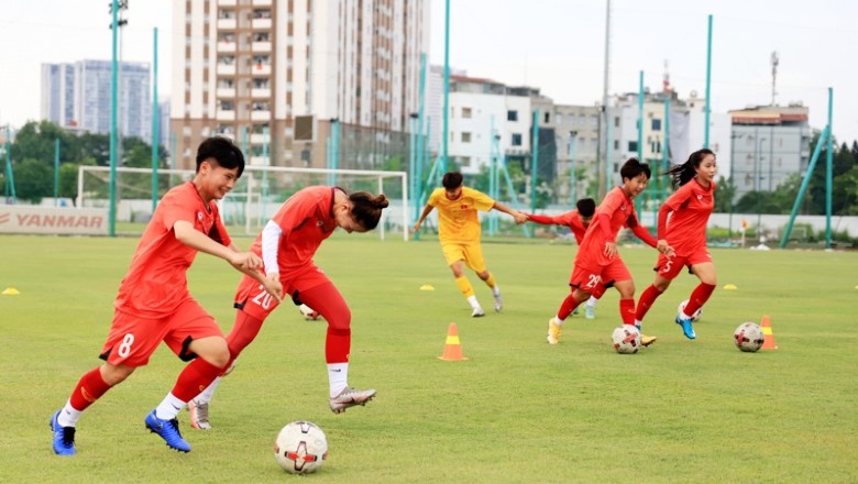 U18 nữ Việt Nam lên đường sang Indonesia tham dự giải Đông Nam Á - Ảnh 1