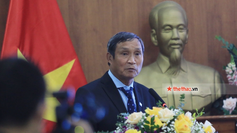 HLV Mai Đức Chung dẫn dắt ĐT nữ Việt Nam dự World Cup 2023 - Ảnh 1