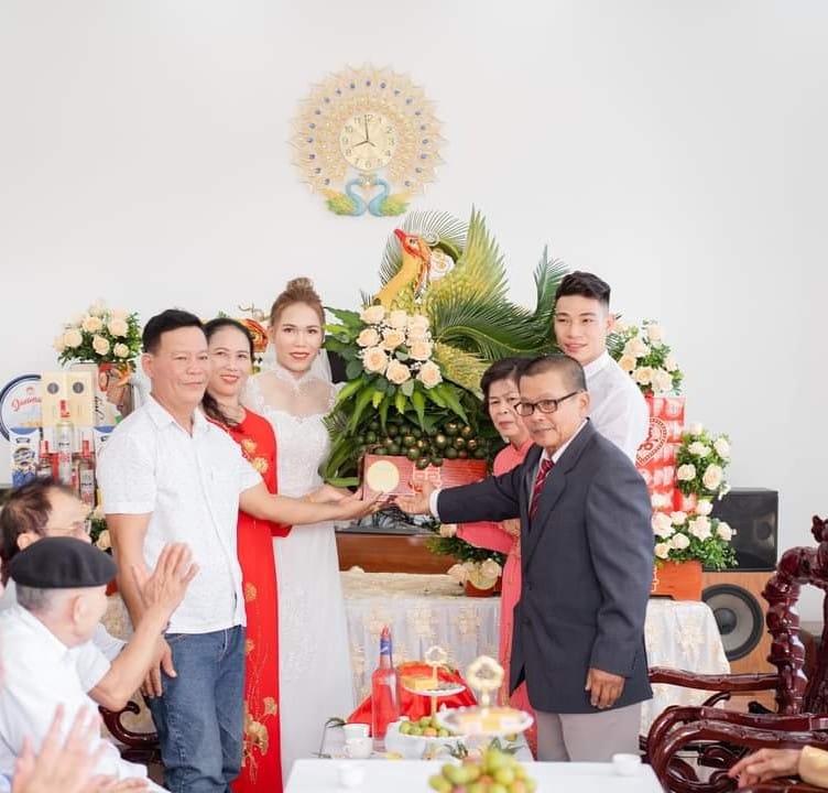 Trần Thị Linh lấy chồng sau khi giành HCV Boxing SEA Games 31 - Ảnh 1