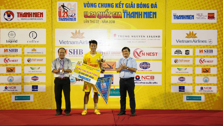 Nguyễn Thành Chung là ai? Tiểu sử, sự nghiệp cầu thủ đa năng của Hà Nội FC và ĐT Việt Nam - Ảnh 6