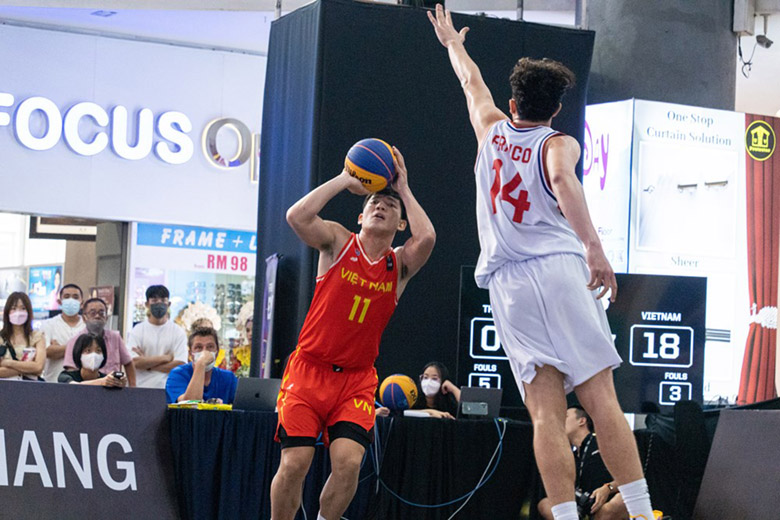 Việt Nam đánh bại Thái Lan, khép lại FIBA Nations League 2022 với 1 chiến thắng - Ảnh 2
