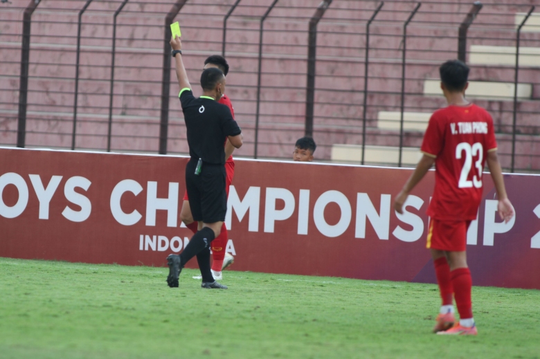 HLV U16 Việt Nam mắng gay gắt học trò dù thắng 5-0 - Ảnh 2