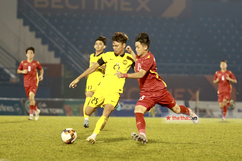 Kết quả U19 Việt Nam vs U19 Malaysia: Chủ nhà đòi nợ thành công sau loạt luân lưu cân não - Ảnh 2