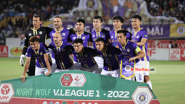 Hà Nội FC lần thứ 2 vô địch lượt đi V.League, nhận thưởng 3 tỷ đồng - Ảnh 1