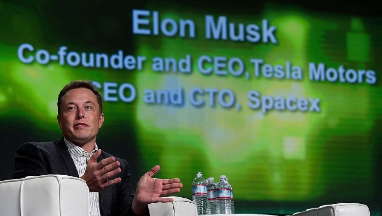 Elon Musk là ai? Tiểu sử tỷ phú muốn mua lại MU - Ảnh 3