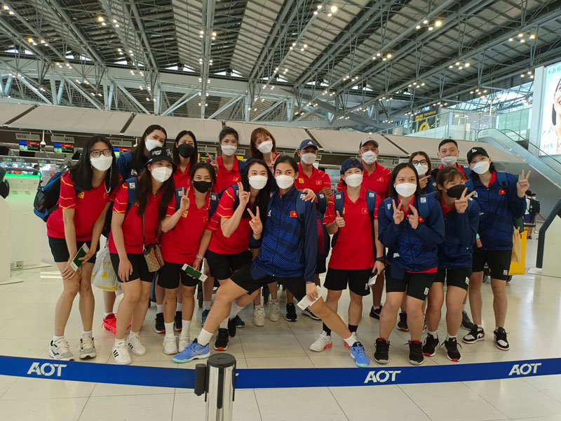 Đội tuyển bóng chuyền nữ Việt Nam lên đường dự Cúp bóng chuyền nữ châu Á 2022 - Ảnh 1