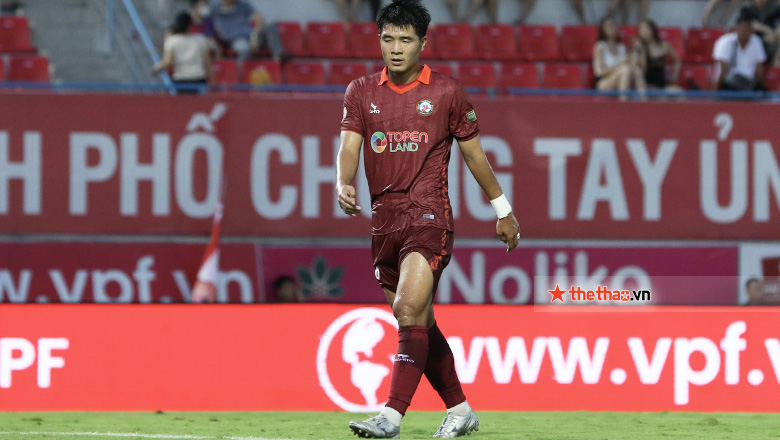 Đội hình ra sân Bình Định vs Thanh Hóa: Văn Lâm vắng mặt, Đức Chinh đá cặp Rafaelson - Ảnh 1