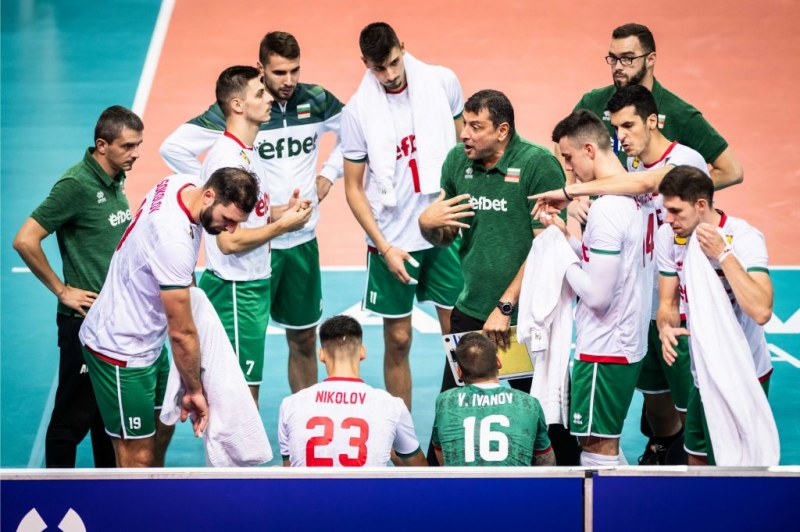 Nhận thất bại lịch sử ở giải VĐTG 2022, HLV tuyển Bulgaria xin từ chức lập tức - Ảnh 1