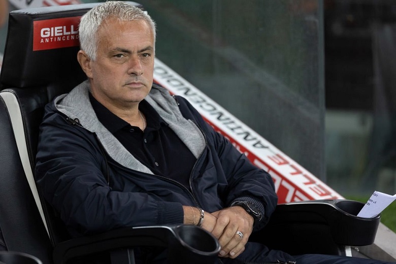HLV Mourinho nhận thất bại nặng nề nhất trong sự nghiệp tại Serie A - Ảnh 1