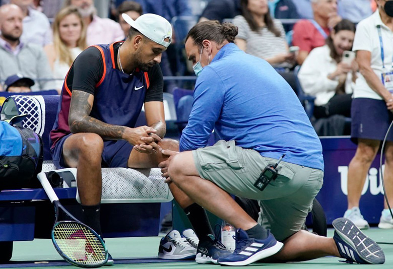 'Trai hư' Kyrgios 5 lần bị phạt tiền vì hành vi phi thể thao ở US Open - Ảnh 1