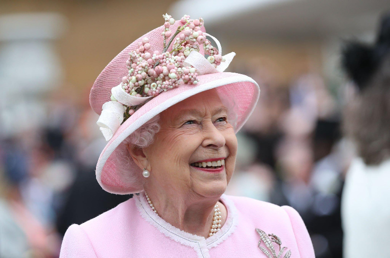 Premier League có thể hoãn vòng 7 vì Nữ hoàng Elizabeth II qua đời - Ảnh 2