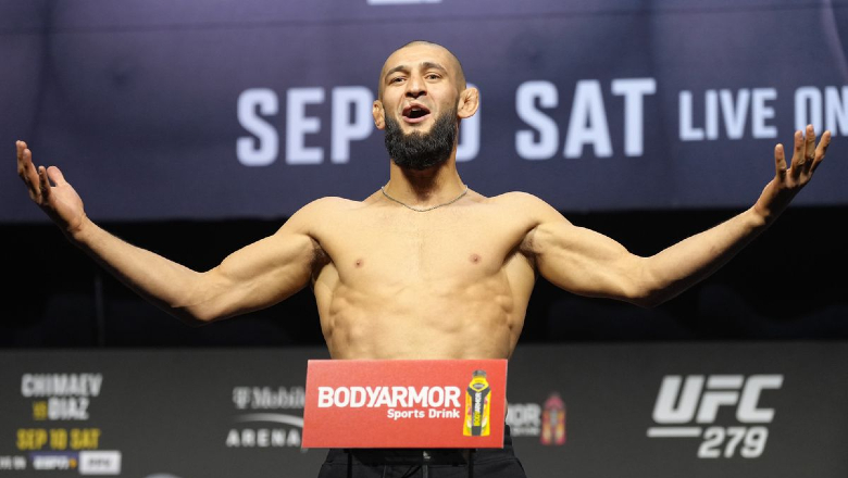 Khamzat Chimaev thừa cân, không đấu Nate Diaz ở UFC 279 - Ảnh 1