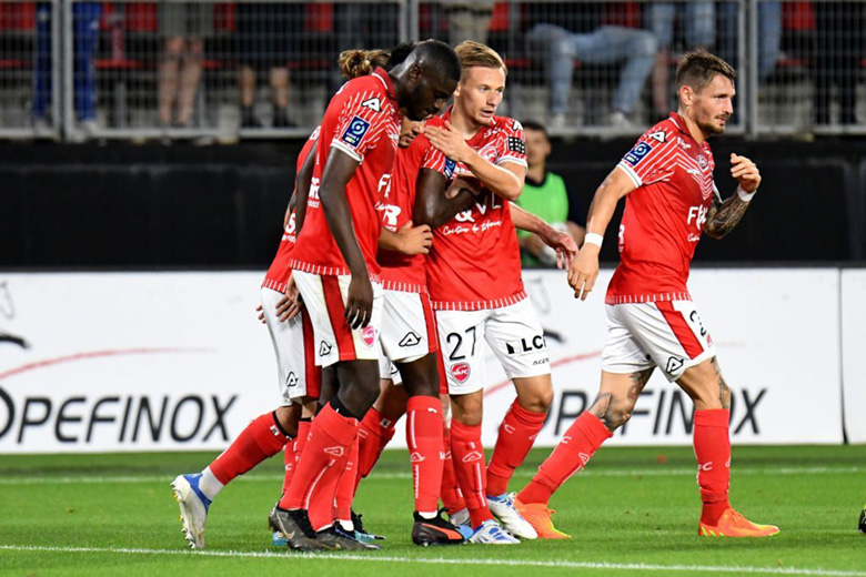 Valenciennes, đối thủ của Pau FC ở vòng 9 Ligue 2 có gì đặc biệt? - Ảnh 2
