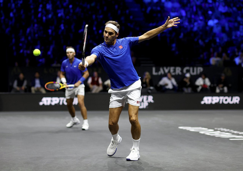 Federer thất bại trong trận cuối sự nghiệp, khóc nức nở ngày giải nghệ - Ảnh 1