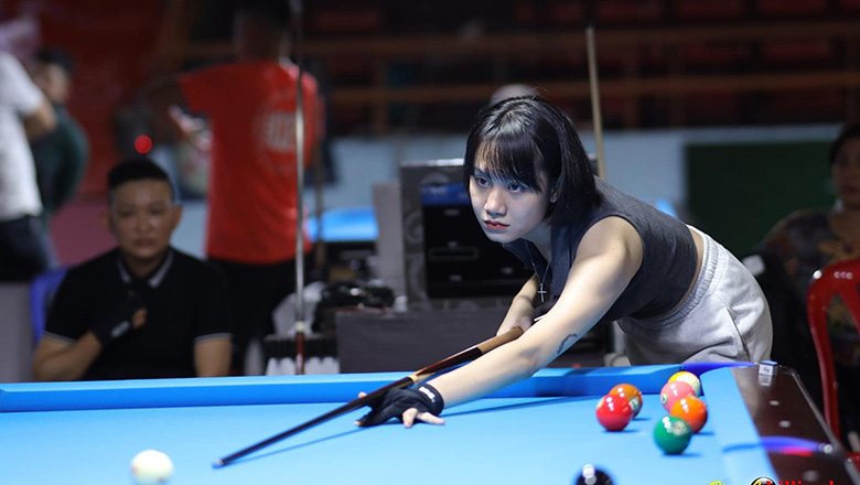 Nữ cơ thủ Võ Thị Hồng Thy đốt cháy khán đài giải Billiards vô địch quốc gia 2022 - Ảnh 4