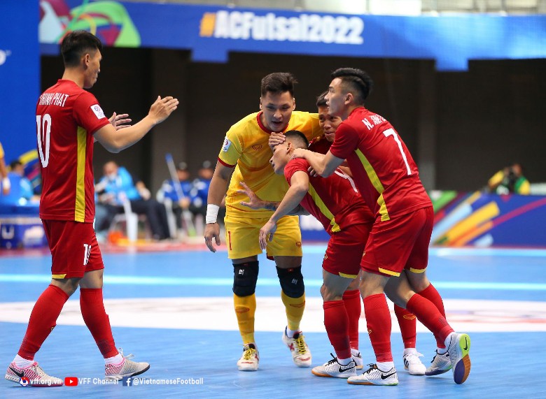 Kết quả ĐT futsal Việt Nam vs ĐT futsal Saudi Arabia: Giữ vững ngôi đầu bảng - Ảnh 1