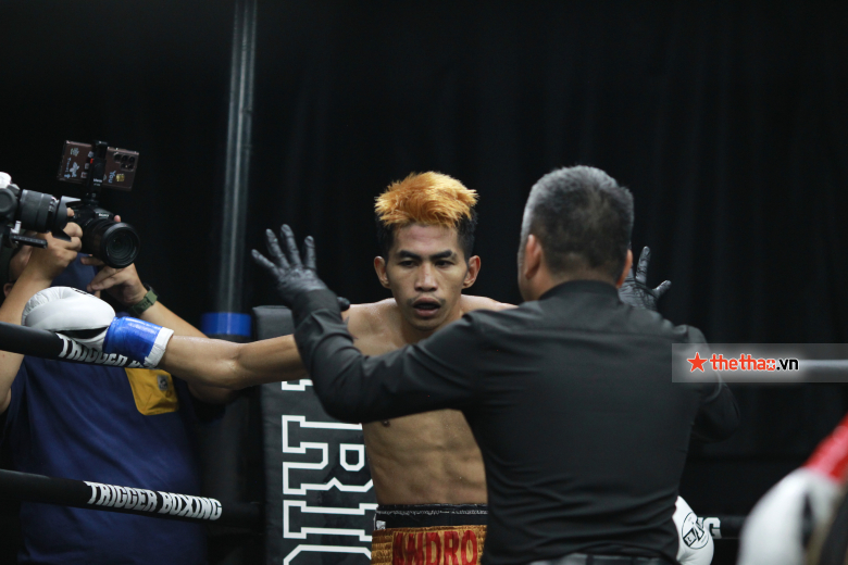 Trần Văn Thảo giành đai IBA thế giới, KO đối thủ ngay hiệp 1 - Ảnh 9