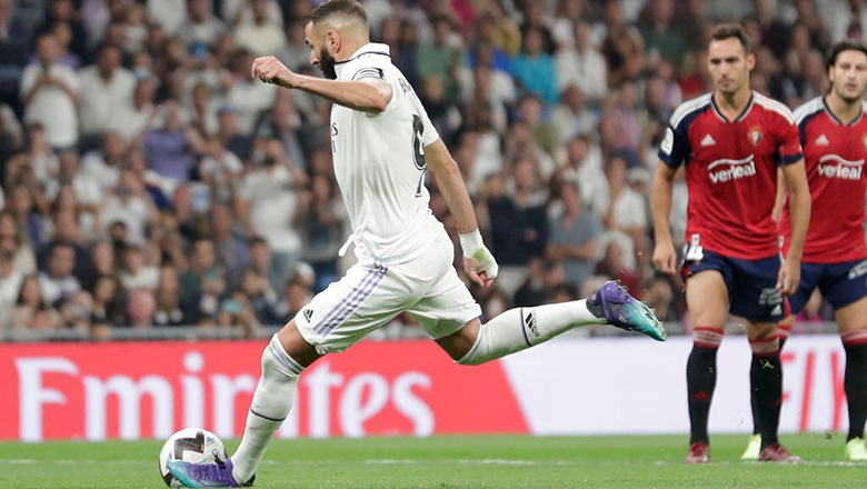 Kết quả Real Madrid vs Osasuna: Benzema hỏng phạt đền, Real mất ngôi đầu vào tay Barca - Ảnh 1