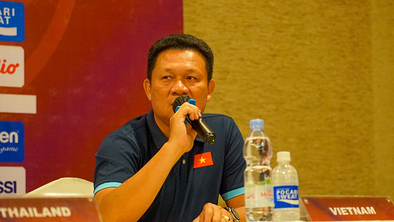 HLV U17 Việt Nam: Cơ hội đi tiếp chia đều cho cả 4 đội - Ảnh 1