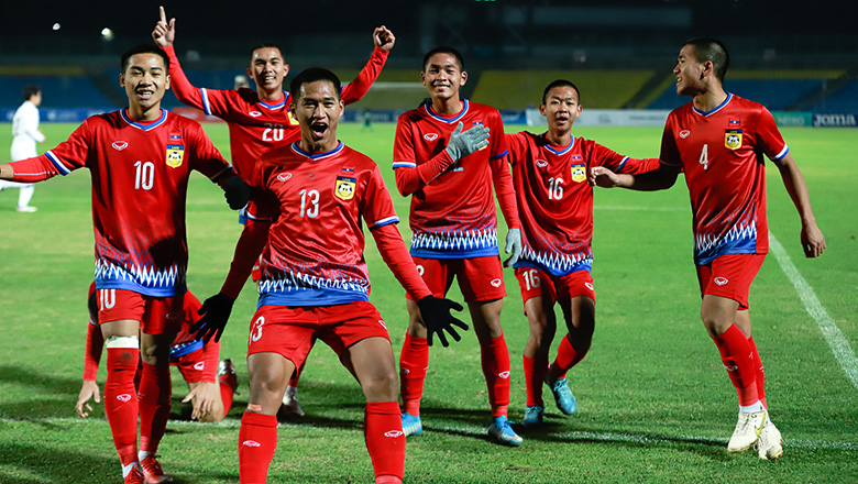 U17 Lào lọt vào VCK U17 châu Á 2023 nhờ bàn thắng ở giây cuối cùng - Ảnh 1
