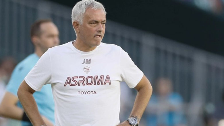 HLV Mourinho: Các tiền đạo AS Roma là thảm họa - Ảnh 2