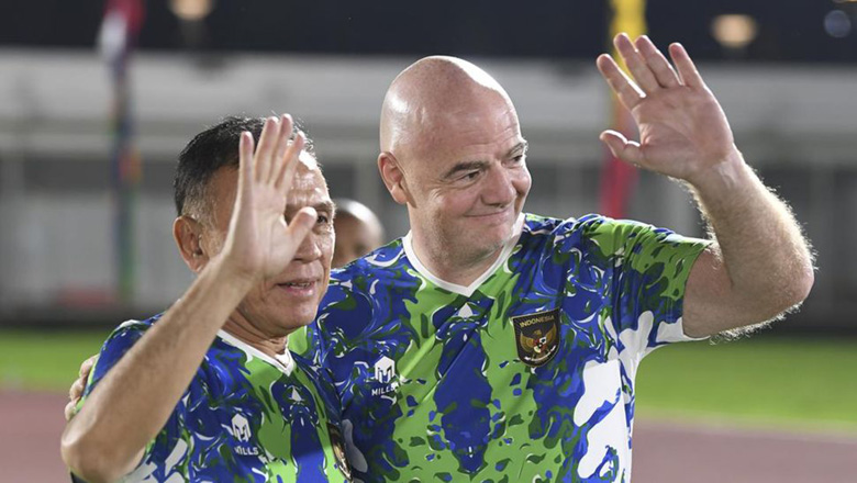 LĐBĐ Indonesia và Chủ tịch FIFA bị 'ném đá' vì cười đùa hậu thảm kịch Kanjuruhan - Ảnh 2