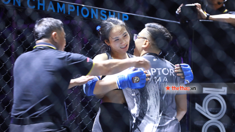 Hot girl MMA Phạm Thị Nhung thắng trong 90 giây, lọt vào chung kết Lion Championship - Ảnh 12