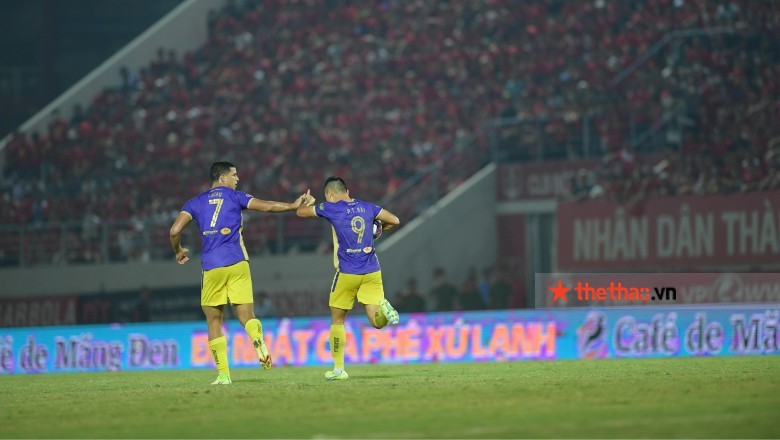 HLV Chu Đình Nghiêm khiêm tốn đặt mục tiêu top 3 dù vừa đánh bại Hà Nội FC - Ảnh 2