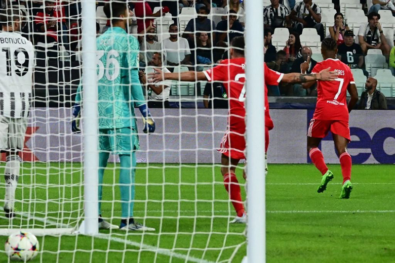 Trận Benfica gặp Juventus không có công nhệ Goal-line - Ảnh 1