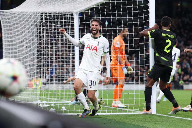 Kết quả Tottenham vs Sporting Lisbon: Chia điểm kịch tính, nghiệt ngã phút 99 vì VAR - Ảnh 1