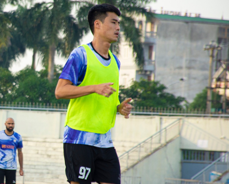 Lâm Anh Quang chấn thương, Đà Nẵng chỉ còn 1 trung vệ nội đấu Hà Nội FC - Ảnh 1