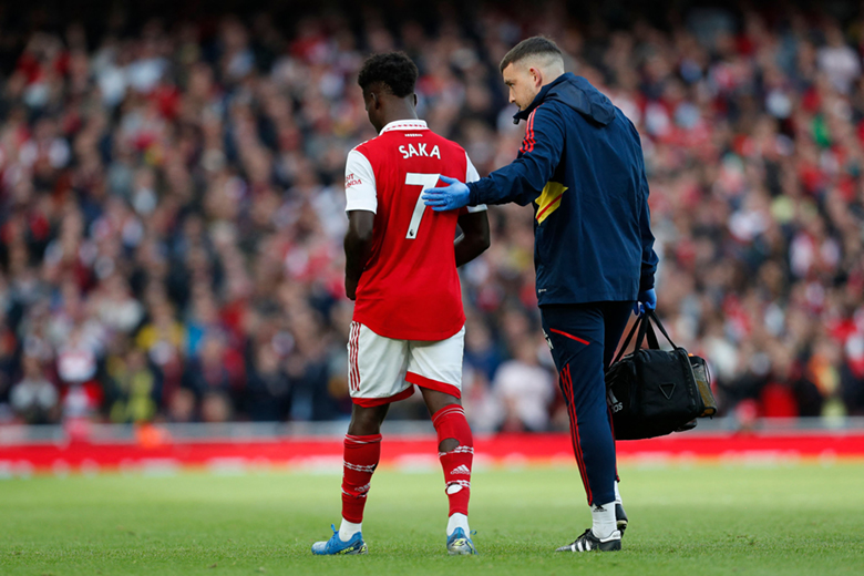 Saka rời sân sớm trong ngày Arsenal đại thắng, nguy cơ mất World Cup 2022 - Ảnh 1