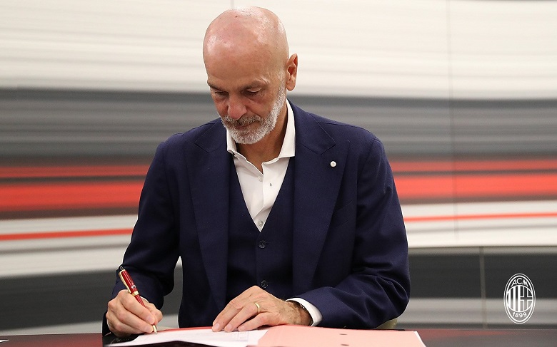 AC Milan chính thức giữ chân HLV Pioli đến năm 2025 - Ảnh 1