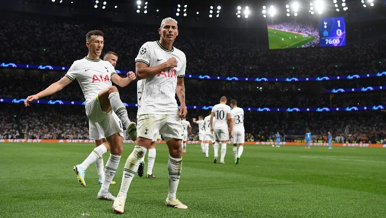 CĐV Marseille chơi chiêu, quấy nhiễu cầu thủ Tottenham trong đêm trước đại chiến ở Cúp C1 - Ảnh 1