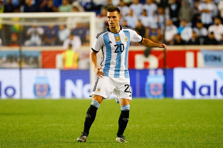 ĐT Argentina khả năng cao mất tiền vệ trụ cột tại World Cup 2022 - Ảnh 1