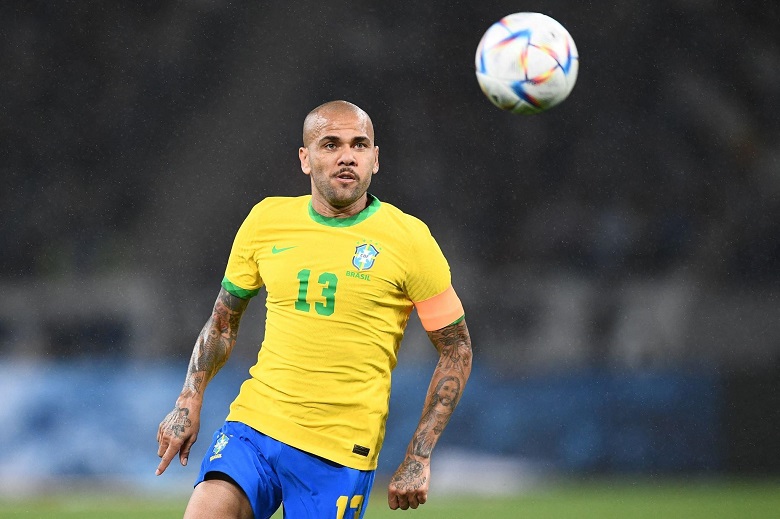 Dani Alves lập kỷ lục mới khi tham dự World Cup 2022 với ĐT Brazil - Ảnh 2