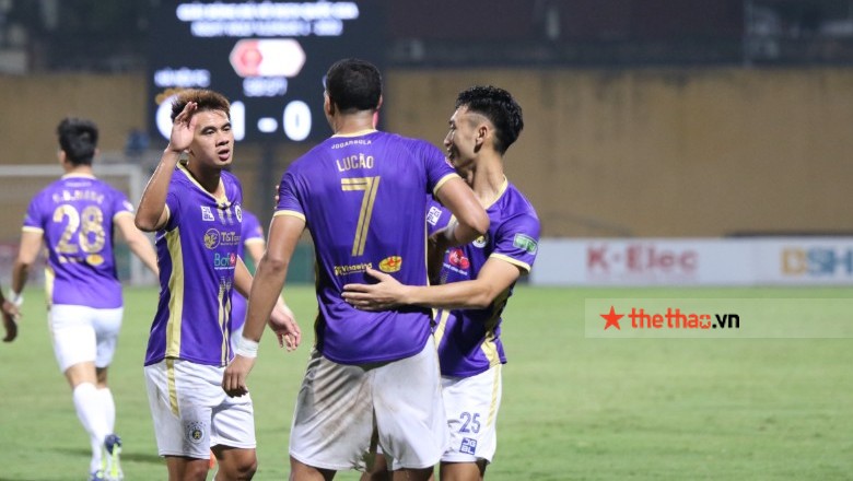Hà Nội FC chỉ cần 1 điểm trong 2 lượt trận cuối để chính thức vô địch V.League 2022 - Ảnh 1