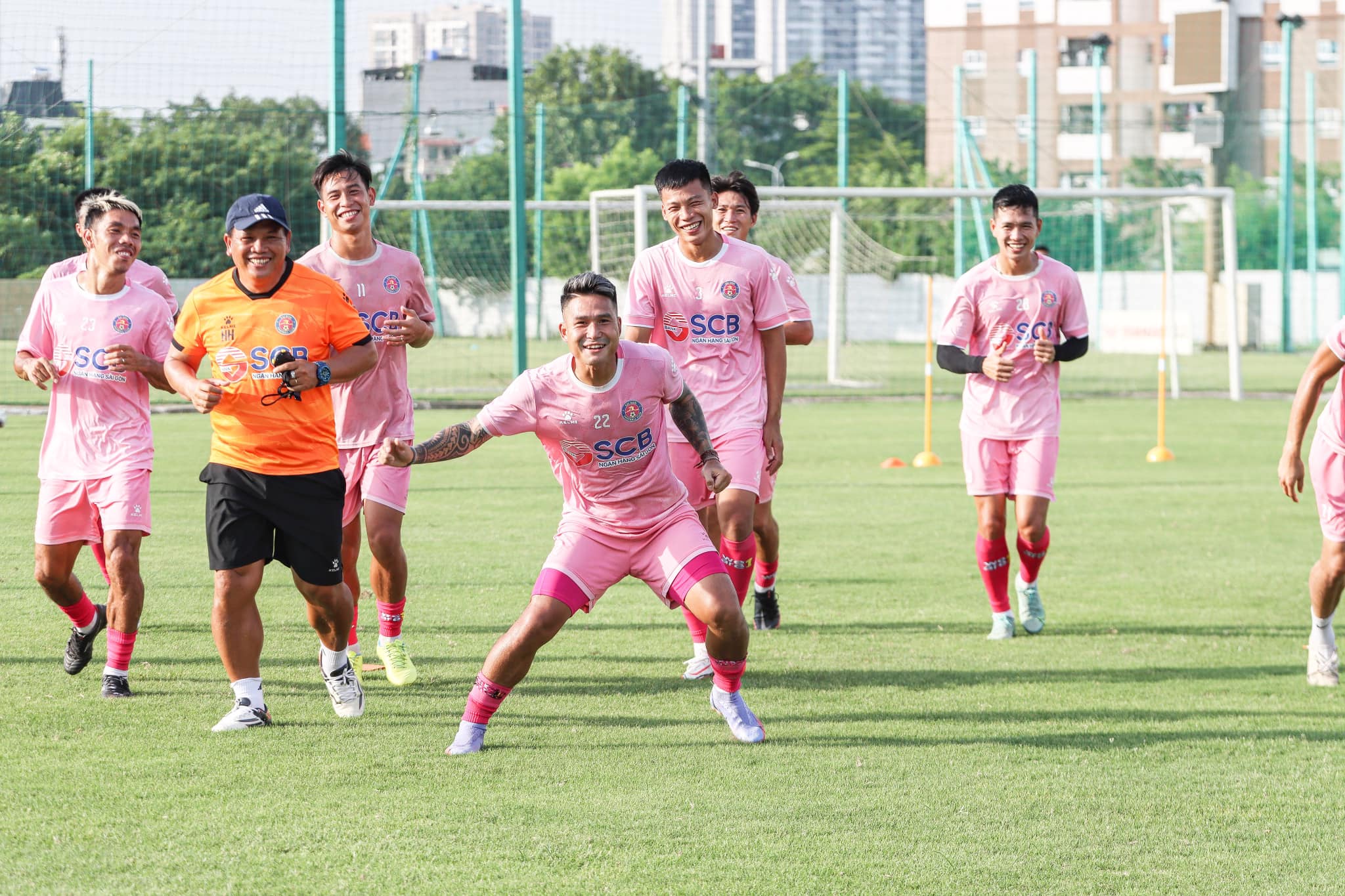 Quốc Long giải nghệ, rời Sài Gòn FC sau khi V.League 2022 kết thúc - Ảnh 2
