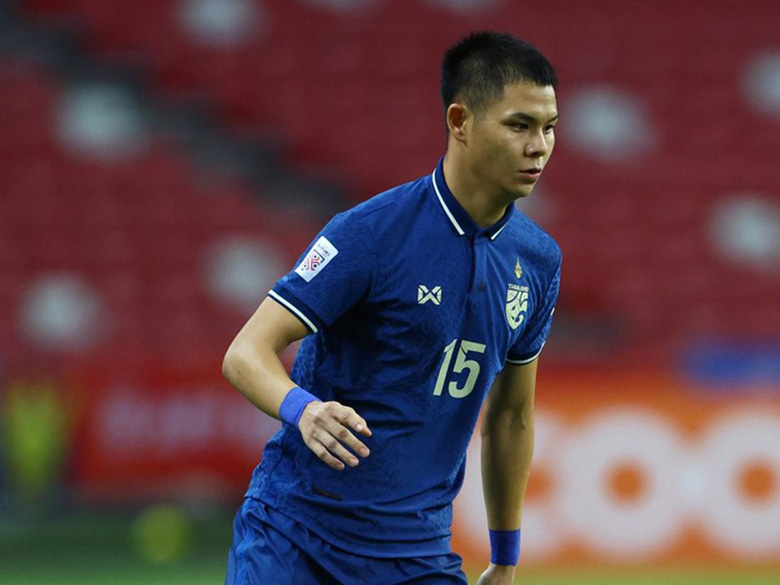 Tuyển thủ Thái Lan bỏ lỡ AFF Cup 2022 để sang Ngoại hạng Anh tập luyện - Ảnh 1