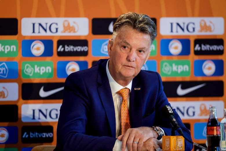 Van Gaal tiết lộ luôn cầu thủ đá chính ở trận mở màn World Cup của Hà Lan - Ảnh 1