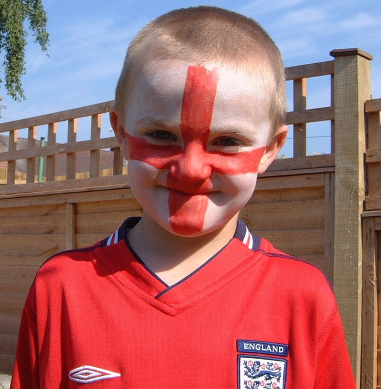 HÌnh ảnh thuở bé của những ngôi sao ĐT Anh dự World Cup 2022: Gần như không thể nhận ra - Ảnh 1