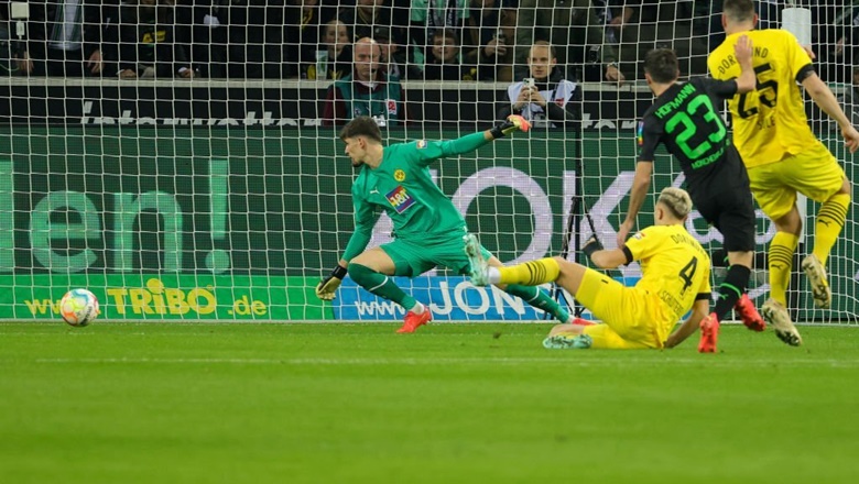 Kết quả Gladbach vs Dortmund: Hiệp đấu điên rồ, vỡ trận trong gang tấc - Ảnh 2