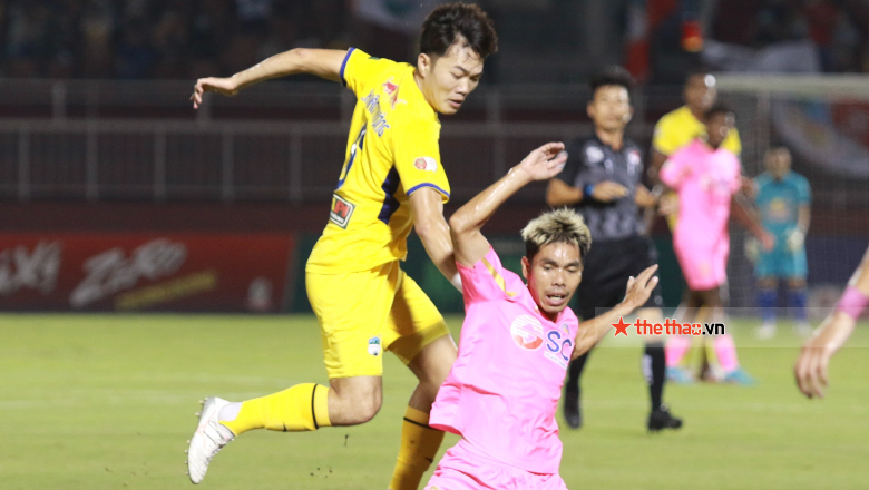 Danh sách treo giò vòng 26 V.League 2022: Sài Gòn mất Cao Văn Triền - Ảnh 2
