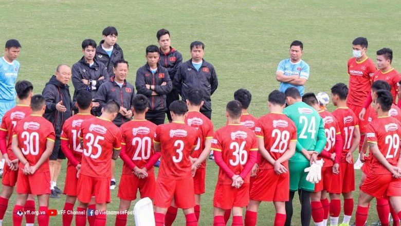 ĐT Việt Nam ấn định thời gian tập trung, gọi gần 40 cầu thủ chuẩn bị cho AFF Cup 2022 - Ảnh 1