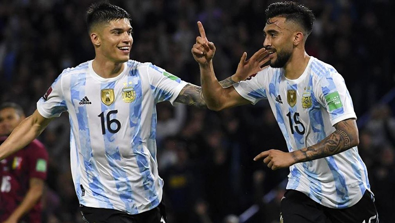 Hai tuyển thủ Argentina được triệu tập dự World Cup khi đang đi đá phủi - Ảnh 2