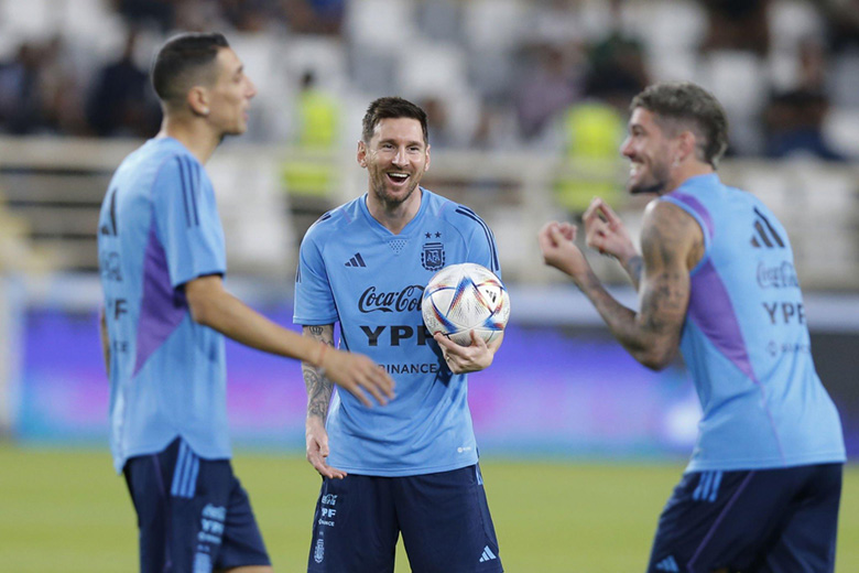 Messi, Di Maria tập riêng ở buổi đầu của ĐT Argentina - Ảnh 1