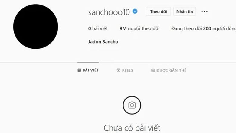 Jadon Sancho bất ngờ xóa hết ảnh trên Instagram, để hình đại diện màu đen - Ảnh 1