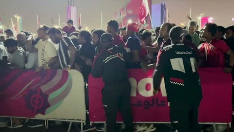 Trận Qatar vs Ecuador xuất hiện bạo loạn, CĐV giẫm đạp tạo ra cảnh tượng khủng khiếp - Ảnh 2