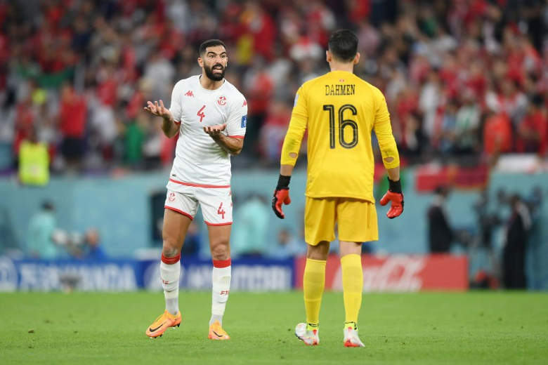 Vì sao Đan Mạch không được hưởng 11 mét dù bóng chạm tay cầu thủ Tunisia? - Ảnh 2